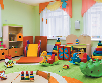  DAY CARE / CRÈCHE